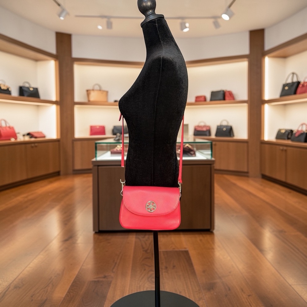 Tory Burch Red Turnlock Crossbody Bag (A768) - Picture 4 of 13